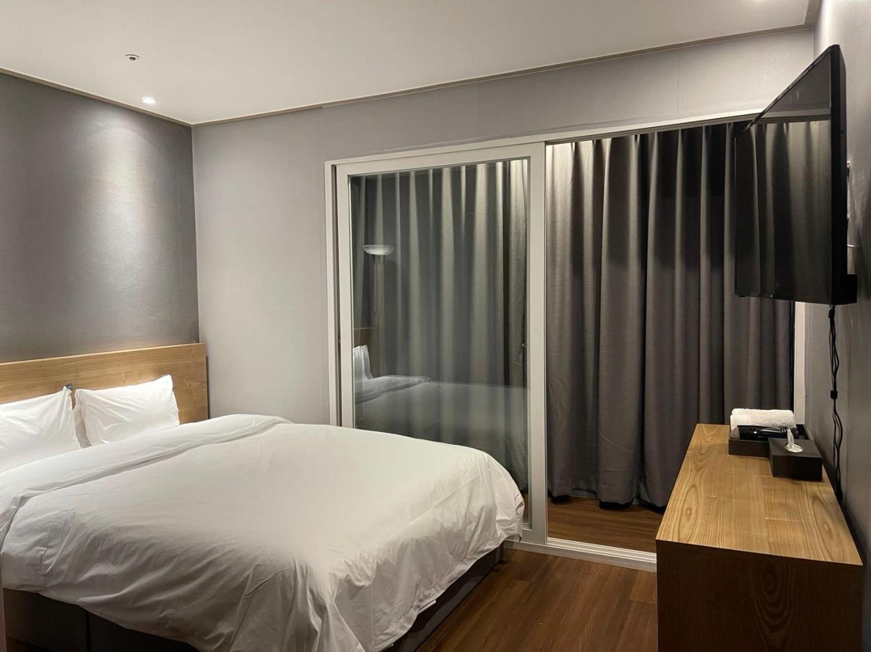 The Garden Hotel Seul Zewnętrze zdjęcie